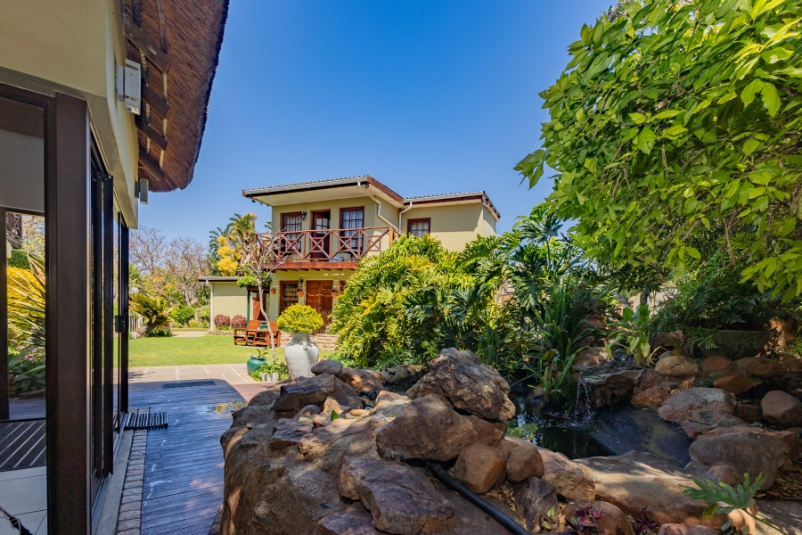 5 Bedroom Property for Sale in Langerug Western Cape